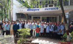 One day Study Visit of B. Sc. I, II, III students to Department of Physics,, Shivaji University, Kolhapuur