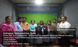 बी.न्यूज चॅनेलला भेट