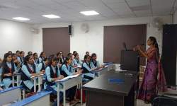 Guest lecture (Faculty Exchange programme)under MoU with Department of Biotechnology, Vivekanand College, Kolhapur. (Department of Zoology)